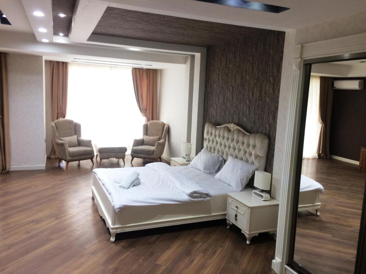 Park Azure Apartment Deluxe 2 Bedroom Bakü Dış mekan fotoğraf